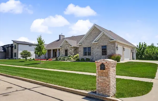 603 Cayman WAY, Savoy, IL 61874