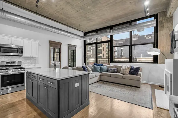 843 W Adams ST #403, Chicago, IL 60607