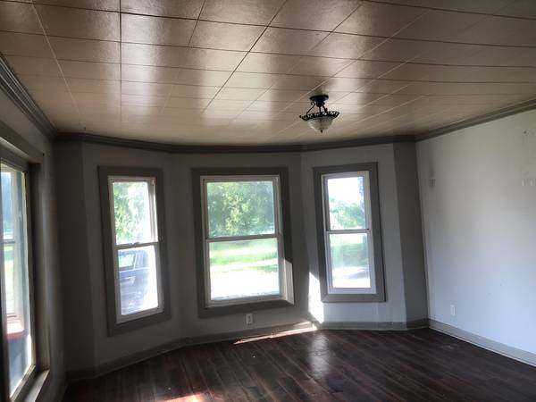 315 S Main AVE, Minier, IL 61759