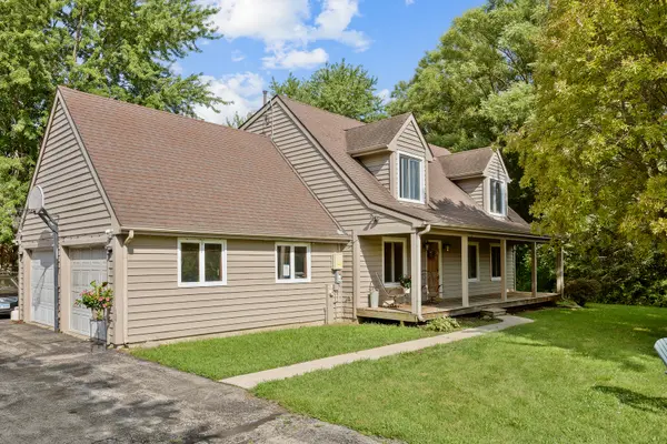 0N555 Pondview CT, Maple Park, IL 60151