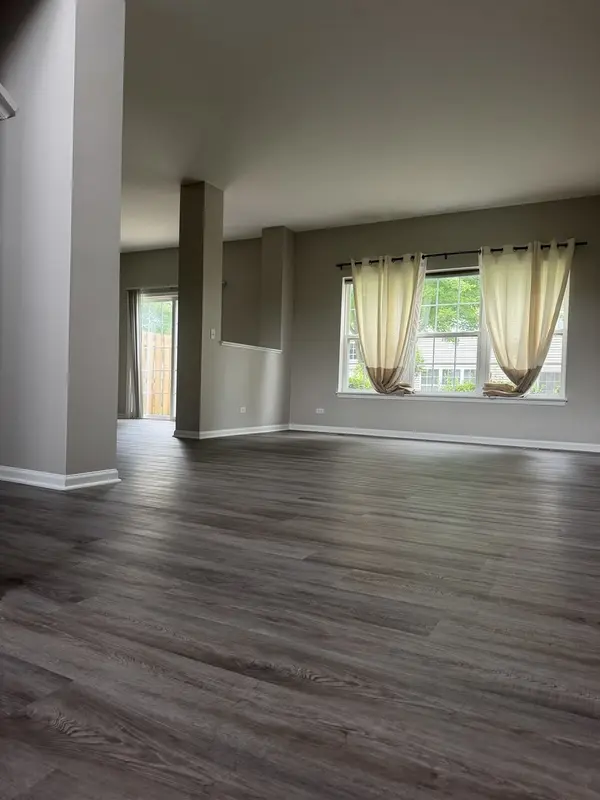10083 Thornton WAY, Huntley, IL 60142