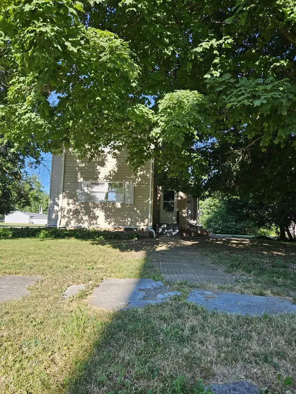 105 N 7th ST, Cornell, IL 61319