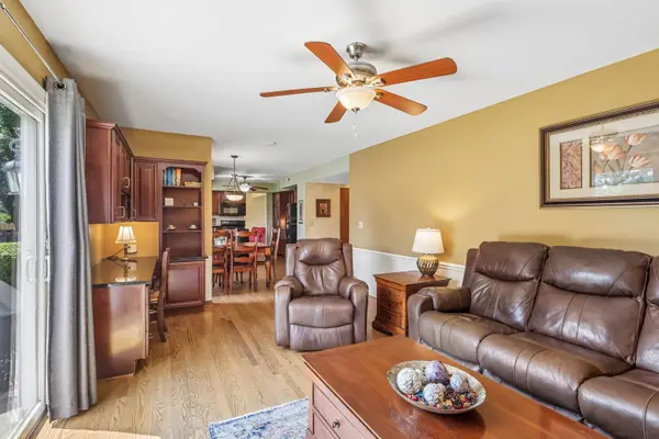 620 Waterford DR, Lake Zurich, IL 60047
