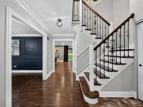 1871 Mission Hills LN, Northbrook, IL 60062