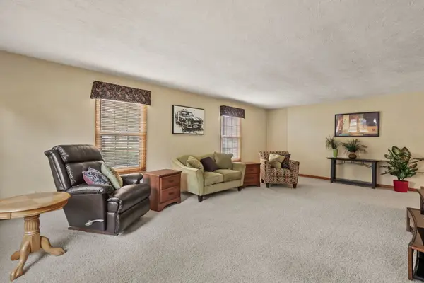 4303 27th Ave CT, Moline, IL 61265