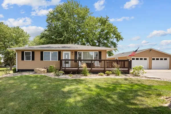 319 N 1ST ST, Long Grove, IA 52756