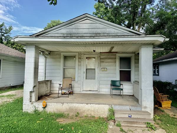 2180 S 17th ST, Springfield, IL 62703
