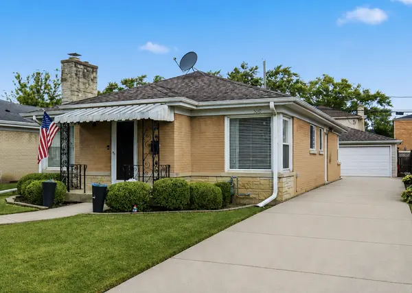 5010 Fargo AVE, Skokie, IL 60077