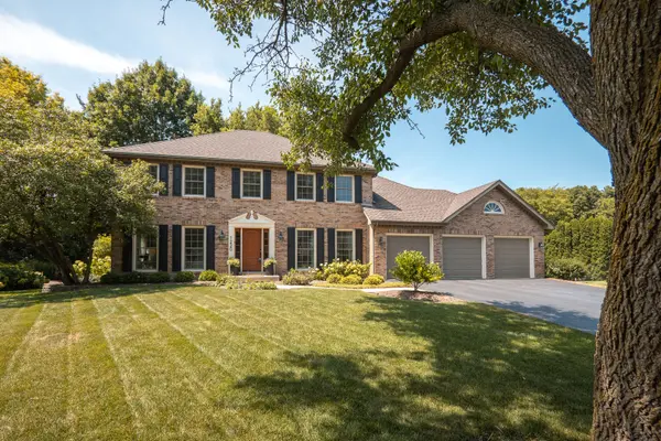 1220 Croydon CT, Geneva, IL 60134