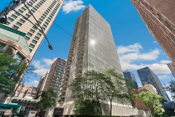 200 E Delaware PL #28A, Chicago, IL 60611