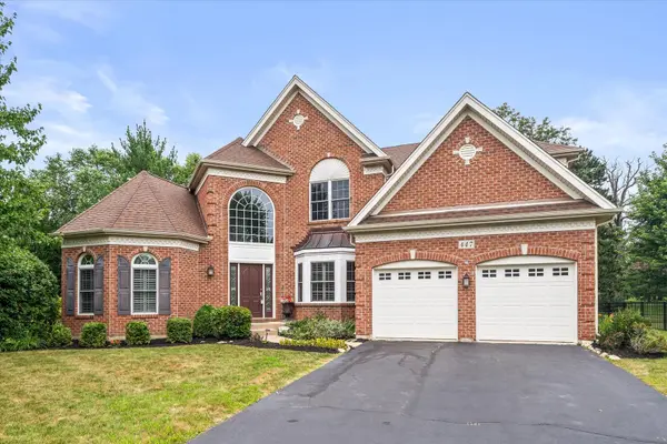 447 Lake Run CT, North Aurora, IL 60542