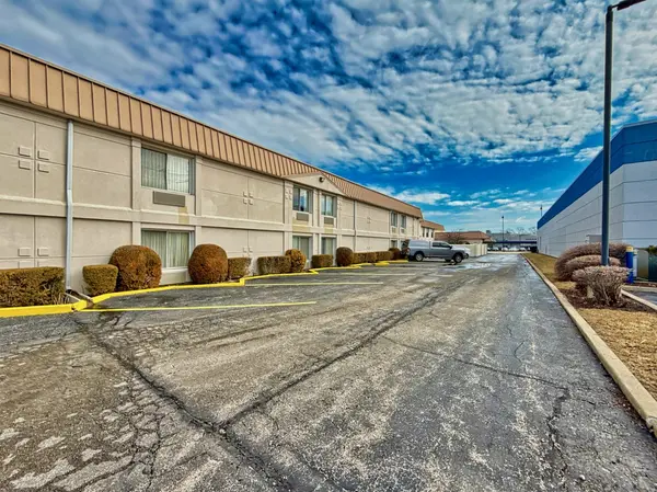 9110 Waukegan RD, Morton Grove, IL 60053