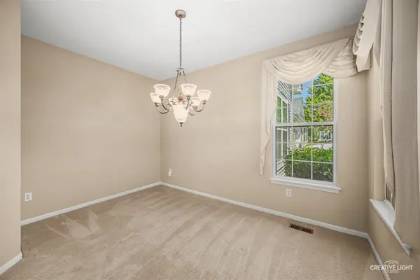633 S Cadillac CIR S, Romeoville, IL 60446
