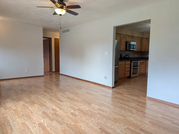204 Hickory DR, Lena, IL 61048