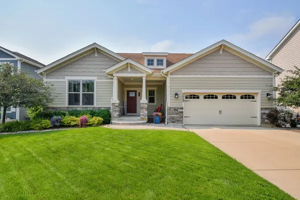 3529 Gallant Fox DR, Elgin, IL 60124