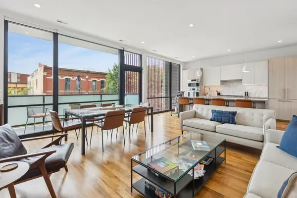1827 N Milwaukee AVE #301, Chicago, IL 60647