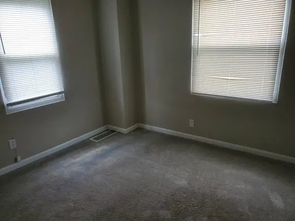 1623 W Pleasant ST, Davenport, IA 52804