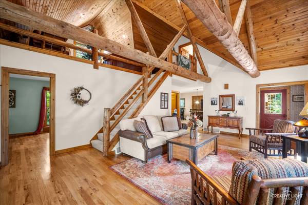 2016 Villanova DR, Johnsburg, IL 60051