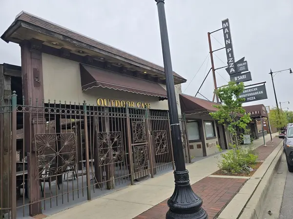 2723 W Howard AVE, Chicago, IL 60645