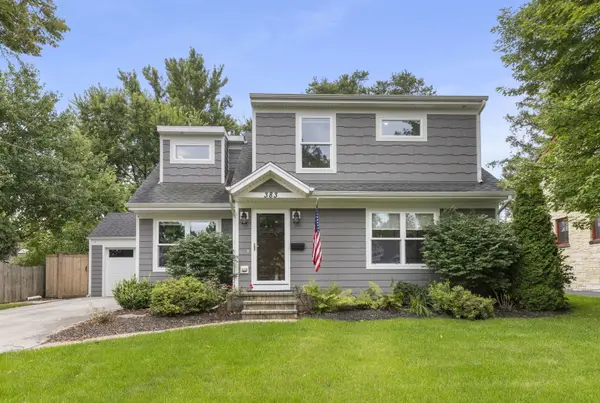 383 Elm ST, Glen Ellyn, IL 60137