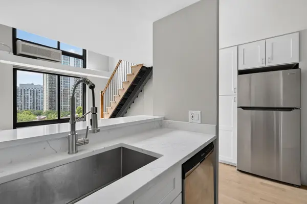 1221 N Dearborn ST #812N, Chicago, IL 60610