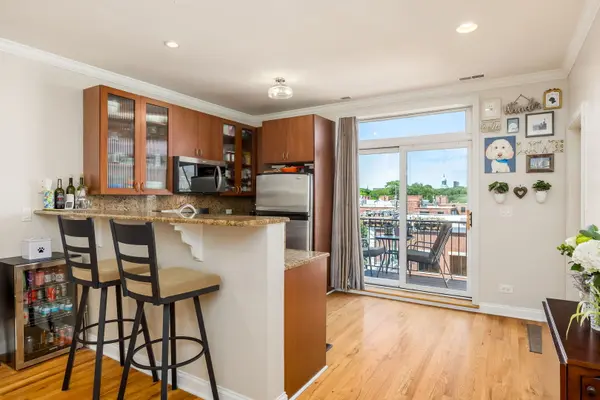 1302 W Fillmore ST #4, Chicago, IL 60607