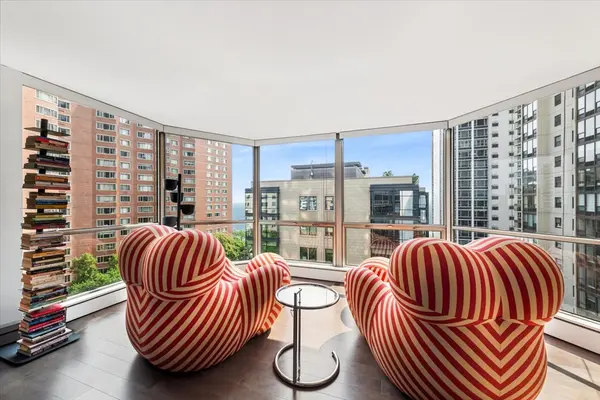 1310 N Ritchie CT #10AD, Chicago, IL 60610