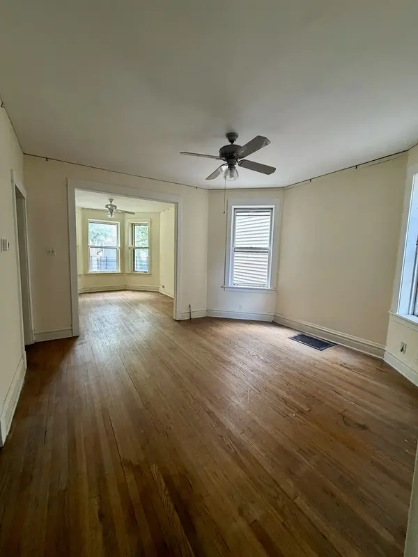1738 W Byron ST, Chicago, IL 60613