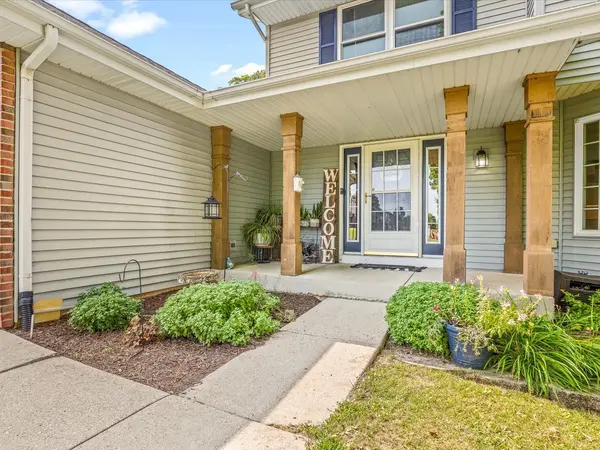 6937 N Summit DR, Byron, IL 61010
