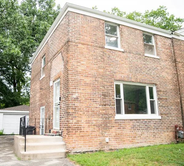 9737 S Merrill AVE, Chicago, IL 60617