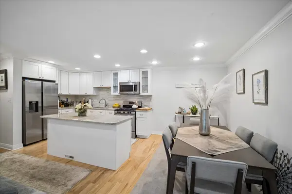 1220 Park AVE W #132, Highland Park, IL 60035