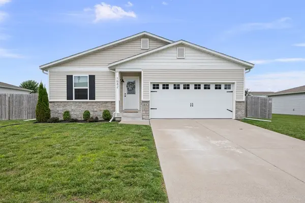 1642 Westport DR, Davenport, IA 52804