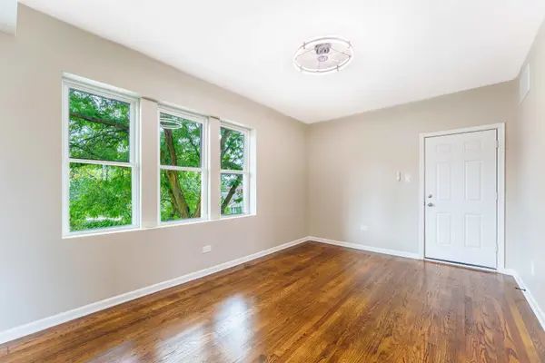 1908 W MARQUETTE RD, Chicago, IL 60636