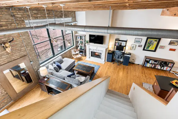 3201 N SEMINARY AVE #207, Chicago, IL 60657