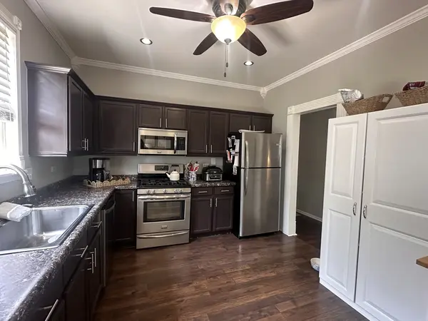 2904 Arbor LN, Aurora, IL 60502