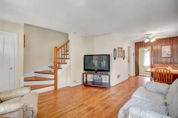 6433 S Long AVE, Chicago, IL 60638