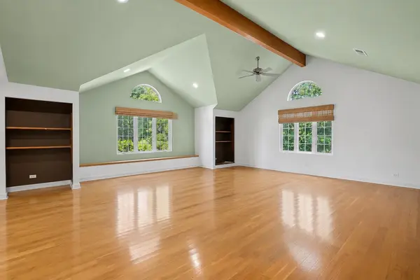 38690 N Boulevard View AVE, Wadsworth, IL 60083