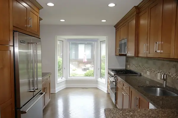 19W270 Governors TRL, Oak Brook, IL 60523