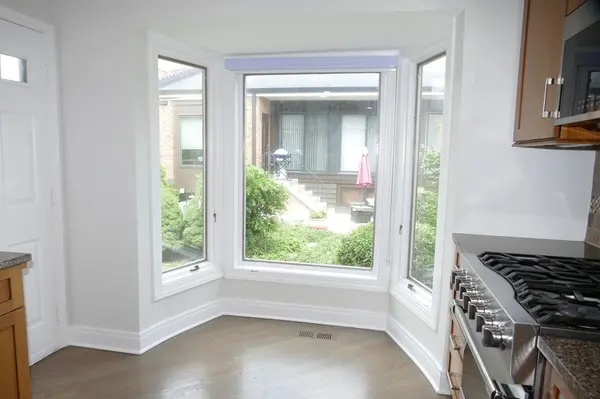 19W270 Governors TRL, Oak Brook, IL 60523