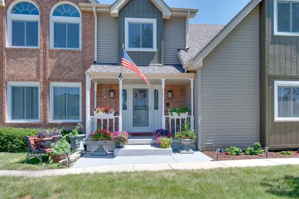 855 S Bartlett RD, Bartlett, IL 60103