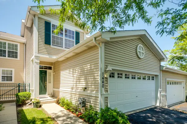 1440 W Remington LN, Round Lake, IL 60073