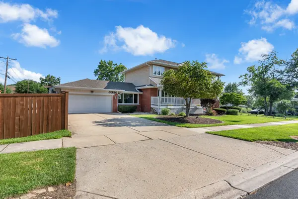8336 W 94th ST, Hickory Hills, IL 60457