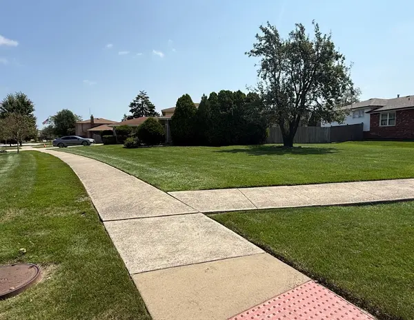 8701 Raintree RD, Tinley Park, IL 60487