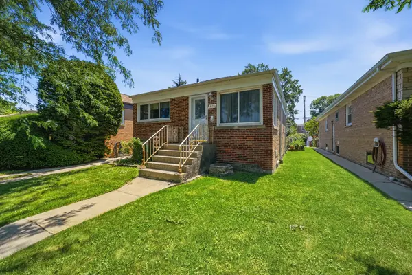 3123 W Howard ST, Chicago, IL 60645