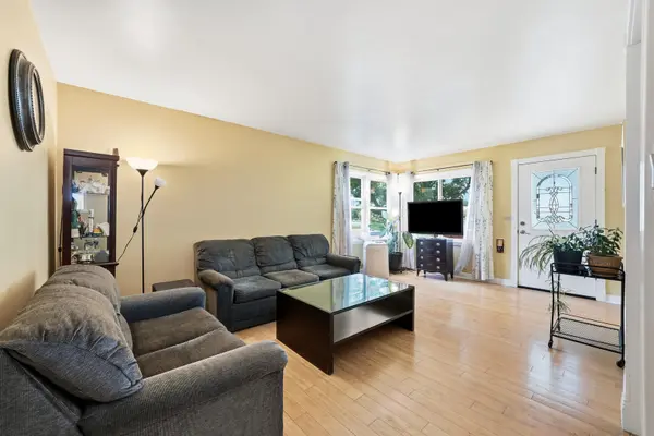 3123 W Howard ST, Chicago, IL 60645