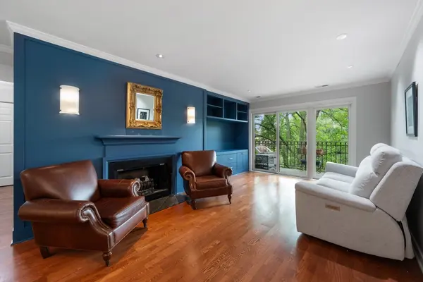 1503 Oak AVE #410, Evanston, IL 60201
