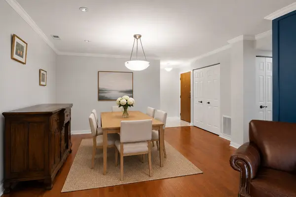 1503 Oak AVE #410, Evanston, IL 60201
