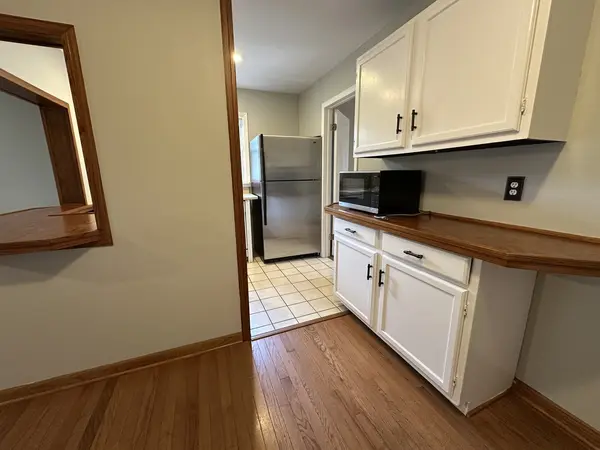 37 S Heather DR, Crystal Lake, IL 60014