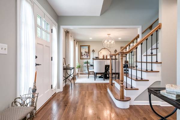 39W140 Baert LN, St. Charles, IL 60175