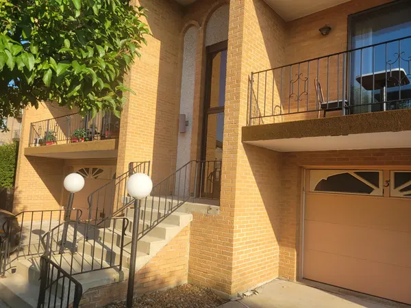 4021 W 93rd PL #1W, Oak Lawn, IL 60453